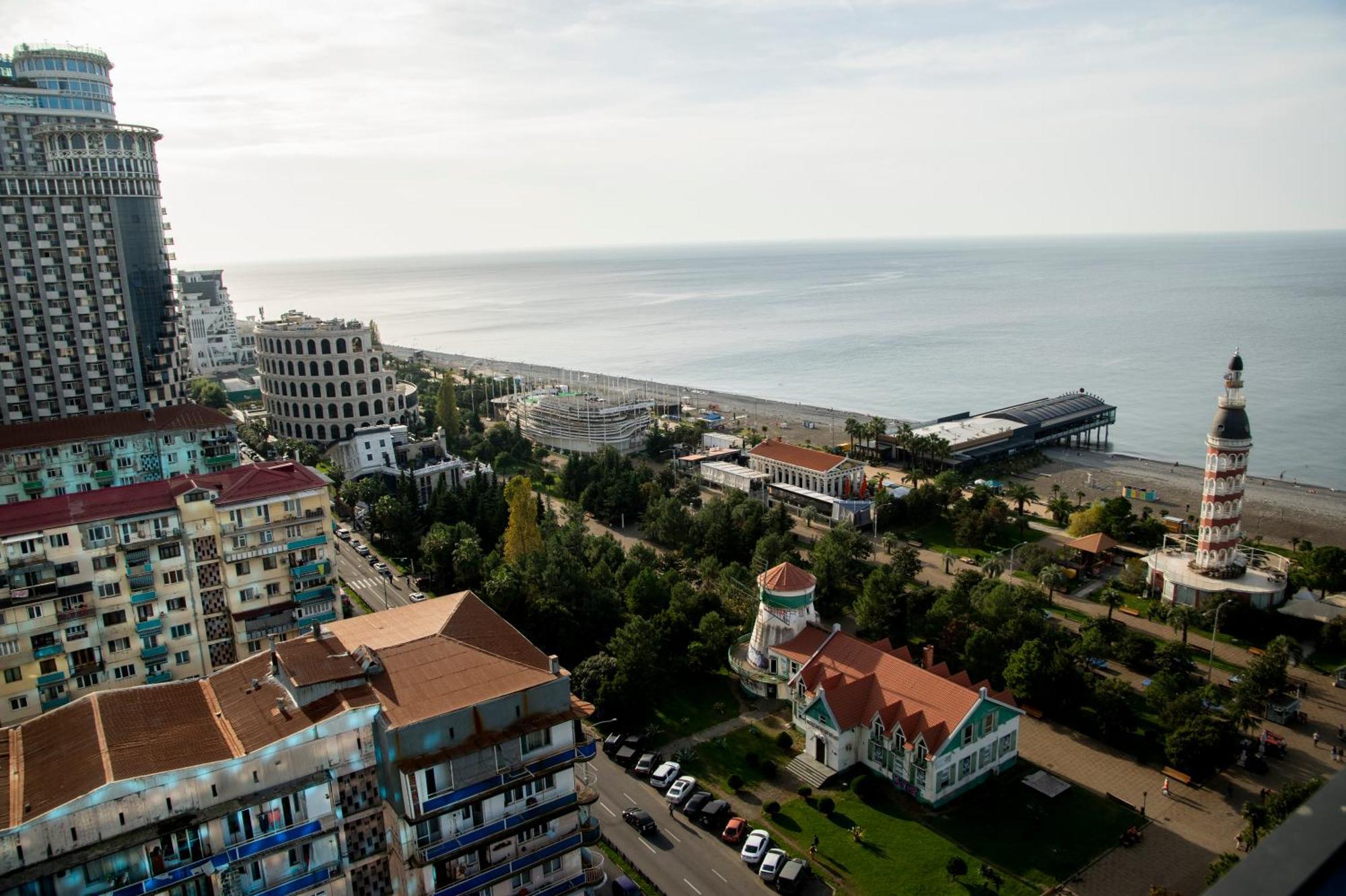 Spend Your Time In Orbi City Batumi Exterior foto